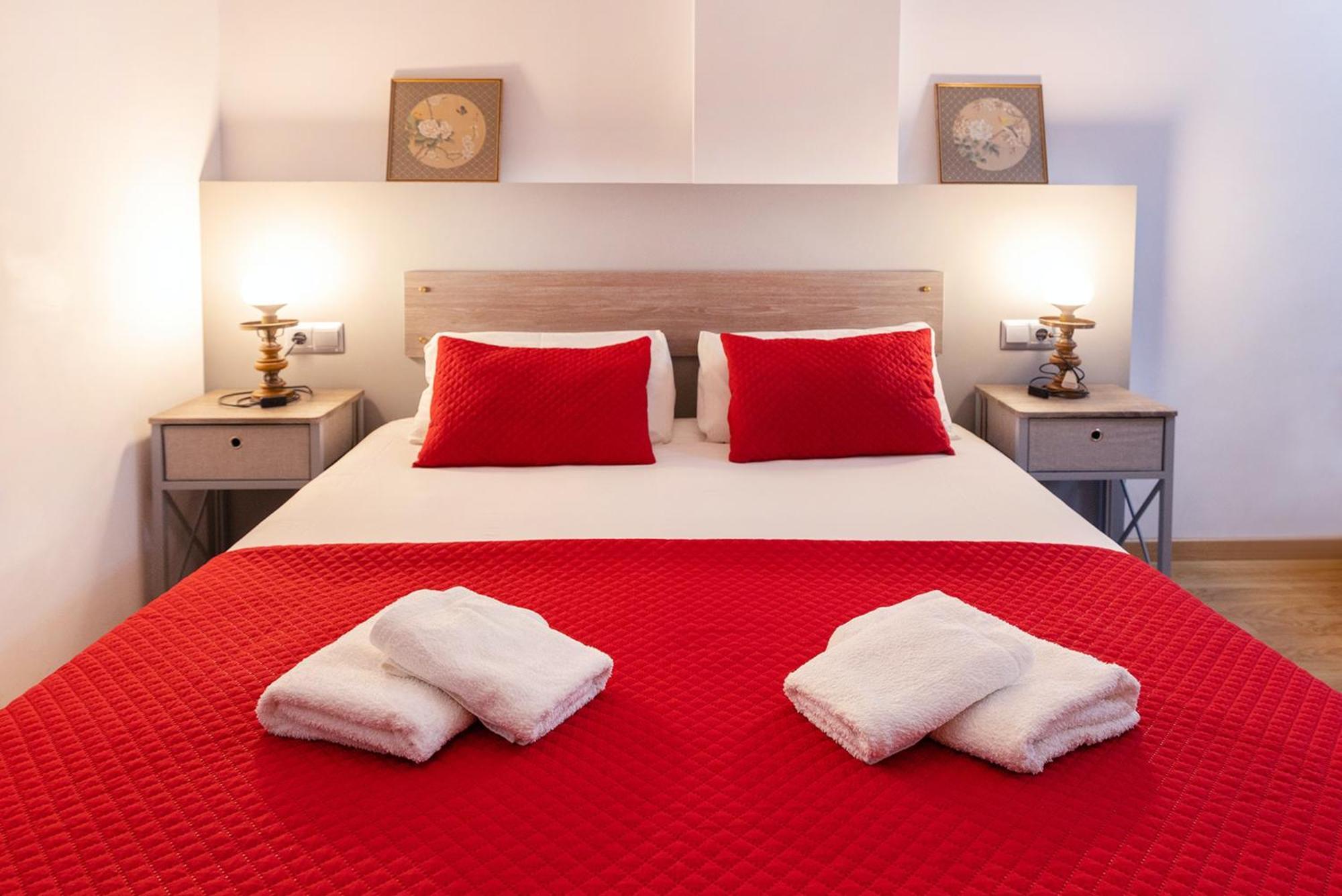 Comfortable Studio With Mountain View In Arinsal 40 M² + Ski Storage Ngoại thất bức ảnh