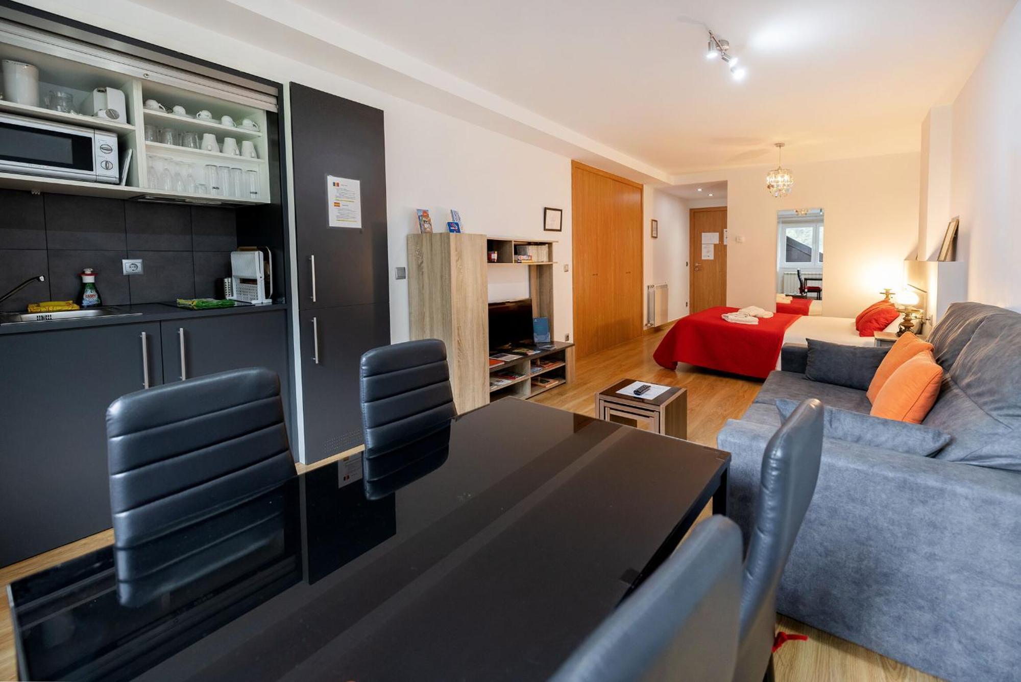 Comfortable Studio With Mountain View In Arinsal 40 M² + Ski Storage Ngoại thất bức ảnh